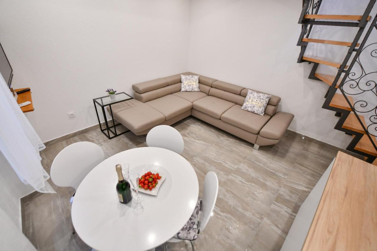 Apartment Lavanda - Suite Синь Экстерьер фото