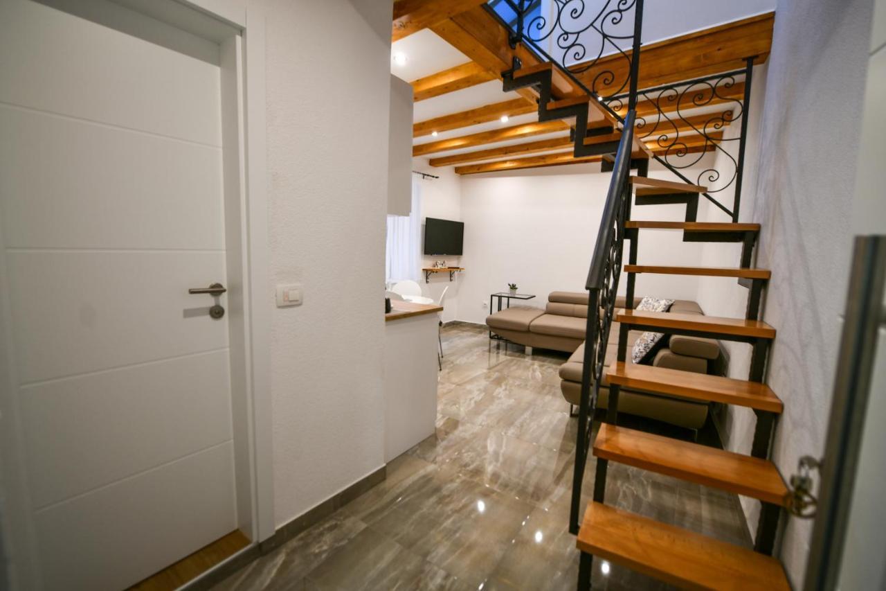 Apartment Lavanda - Suite Синь Экстерьер фото